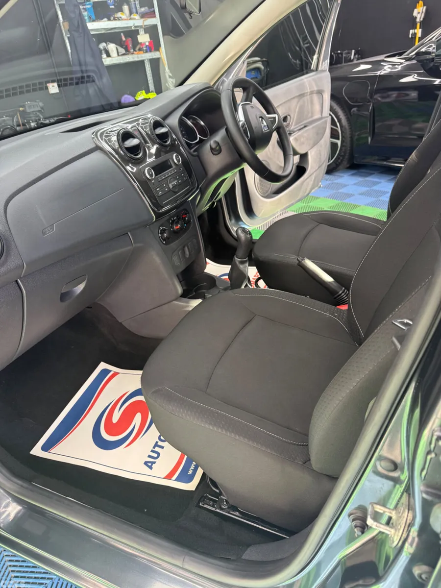 Dacia Sandero Hatchback, Petrol, 2021, Grey