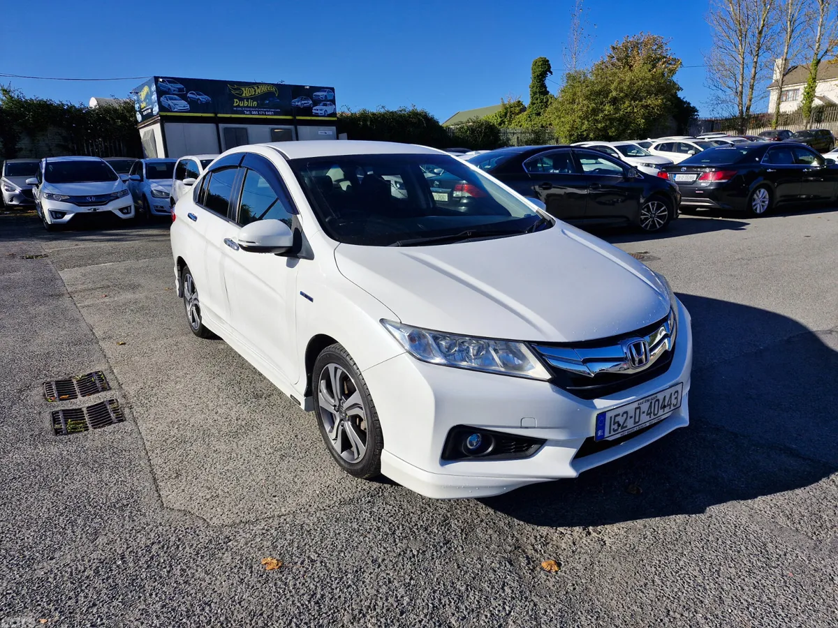 Honda Grace Saloon, Petrol Hybrid, 2015, White