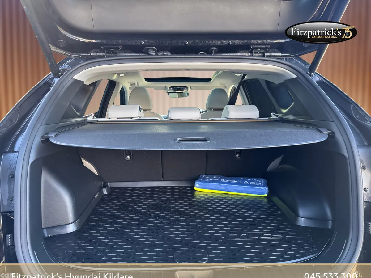 Hyundai Tucson SUV, Petrol Plug-in Hybrid, 2026, Black