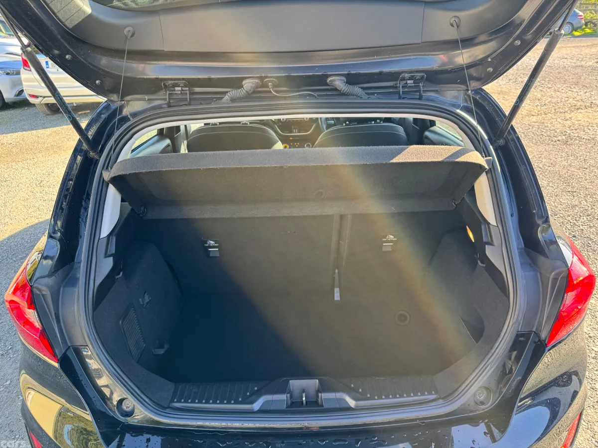 Ford Fiesta Hatchback, Petrol, 2019, Black