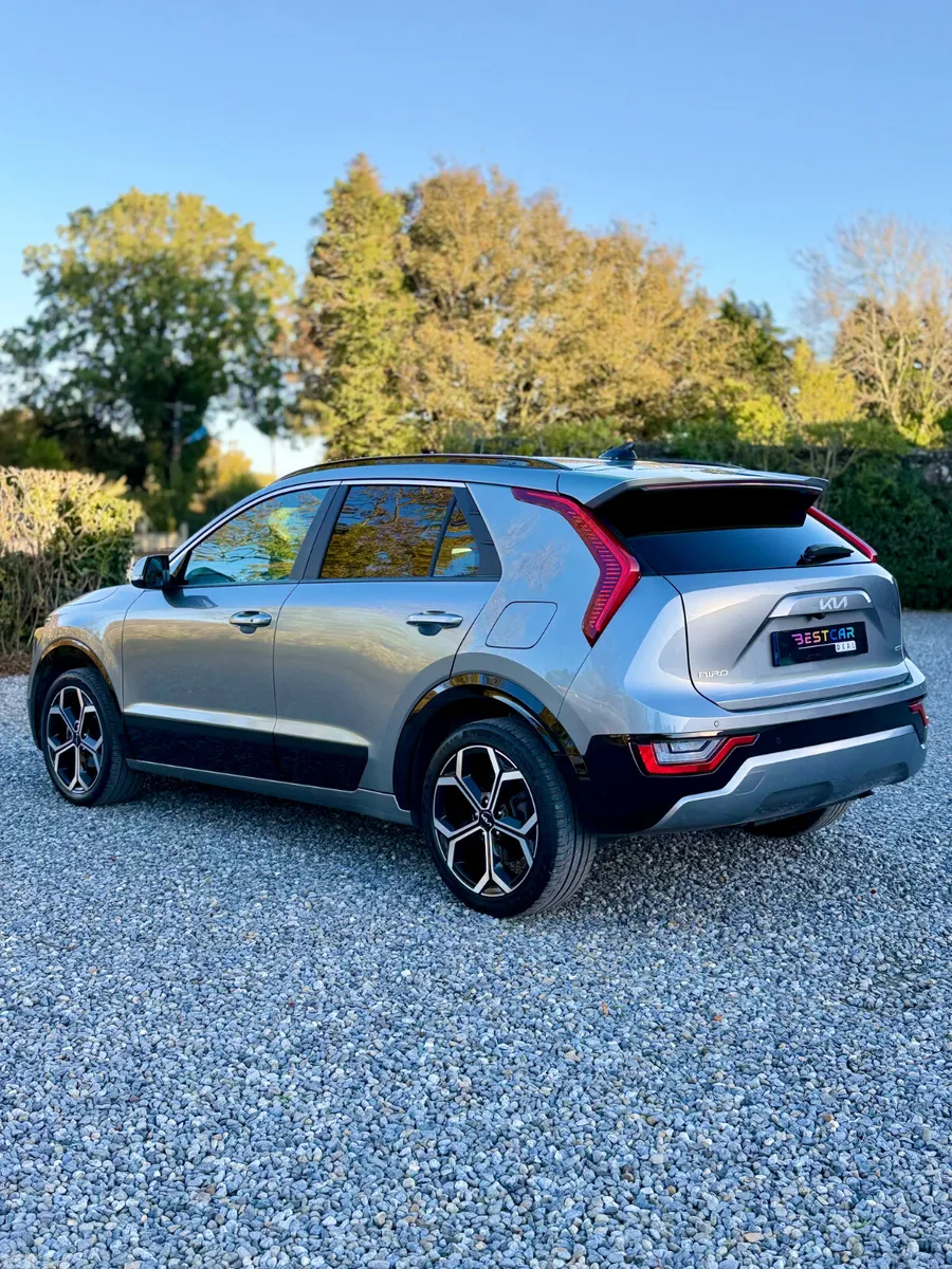 Kia Niro SUV, Petrol Hybrid, 2024, Grey