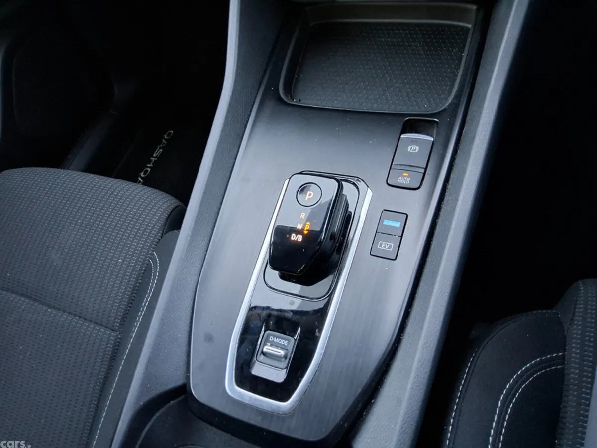 Nissan Qashqai SUV, Petrol Hybrid, 2024, Blue