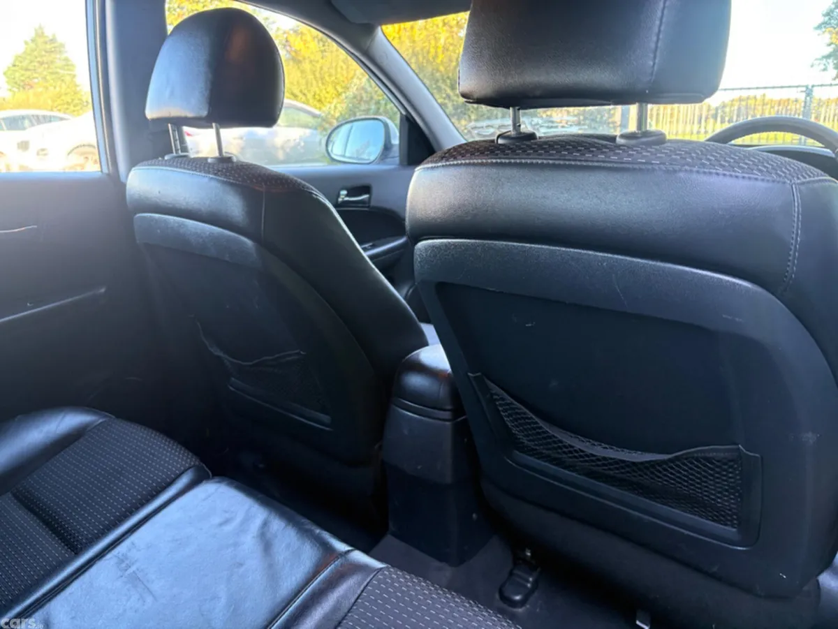 Hyundai i30 Hatchback, Diesel, 2010, White