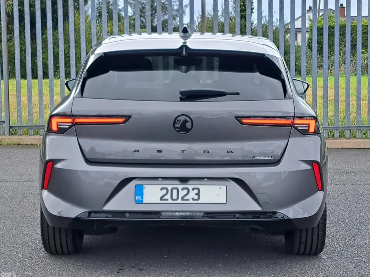 Opel Astra Hatchback, Diesel, 2023, Grey