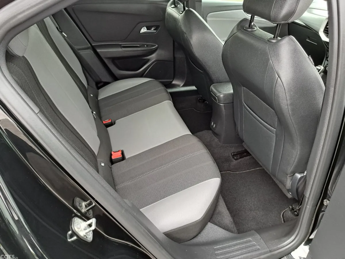 Opel Mokka SUV, Diesel, 2023, Black
