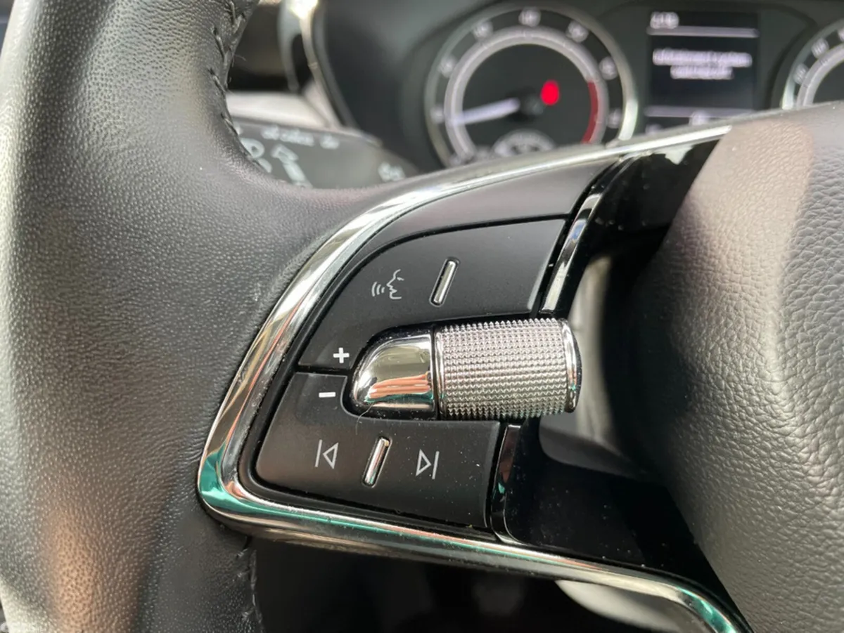 Skoda Fabia Hatchback, Petrol, 2023, Blue