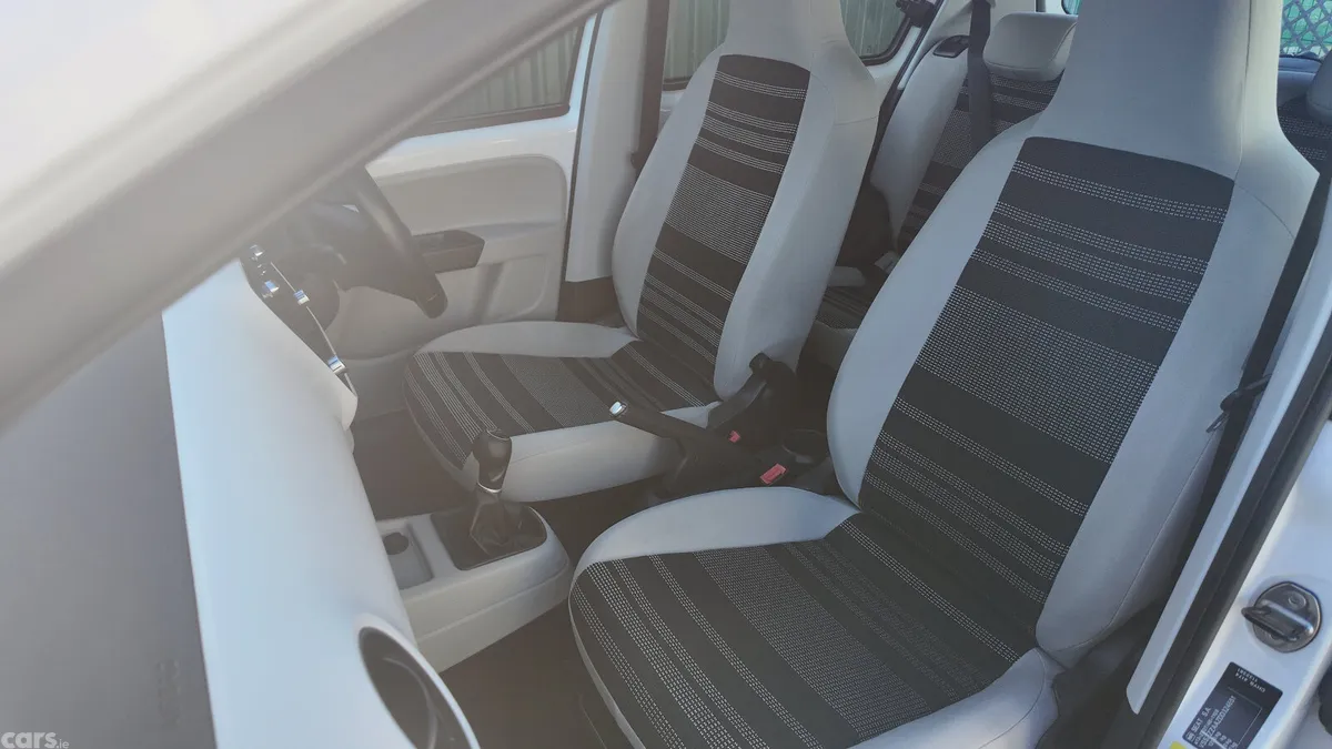 SEAT Mii Hatchback, Petrol, 2013, White