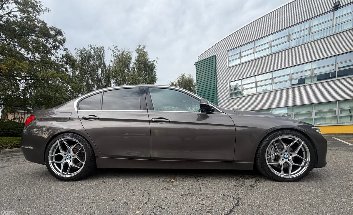 BMW 3-Series Saloon, Petrol Hybrid, 2014, Brown
