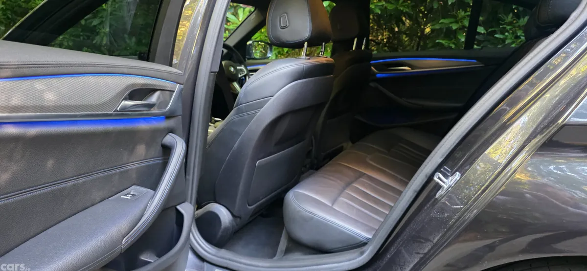 BMW 5-Series Saloon, Petrol Plug-in Hybrid, 2019, Grey