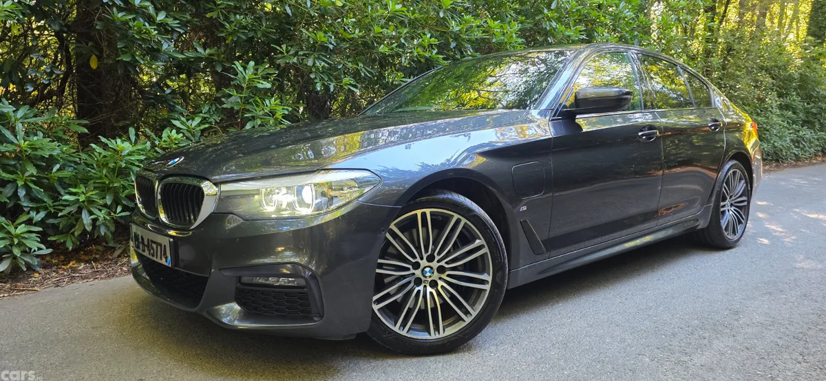 BMW 5-Series Saloon, Petrol Plug-in Hybrid, 2019, Grey