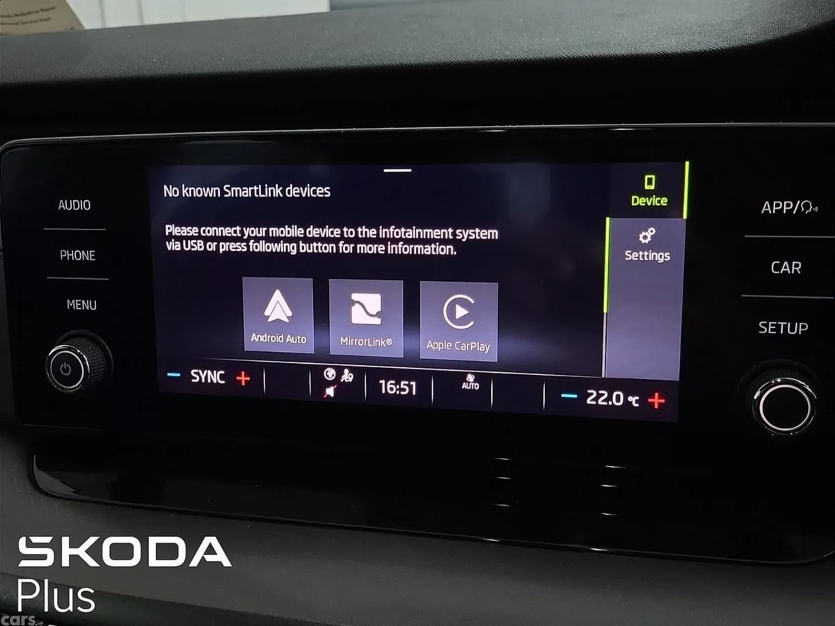 Skoda Octavia Saloon, Petrol, 2023, Blue