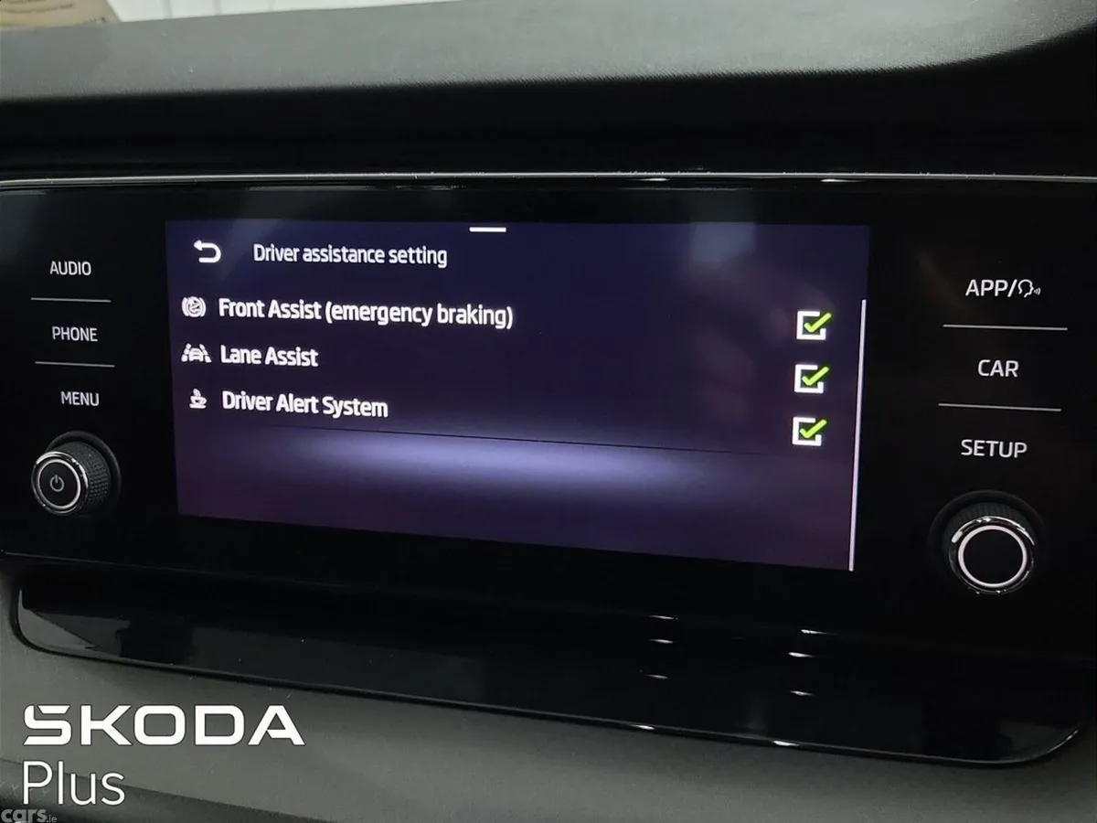 Skoda Octavia Saloon, Petrol, 2023, Blue
