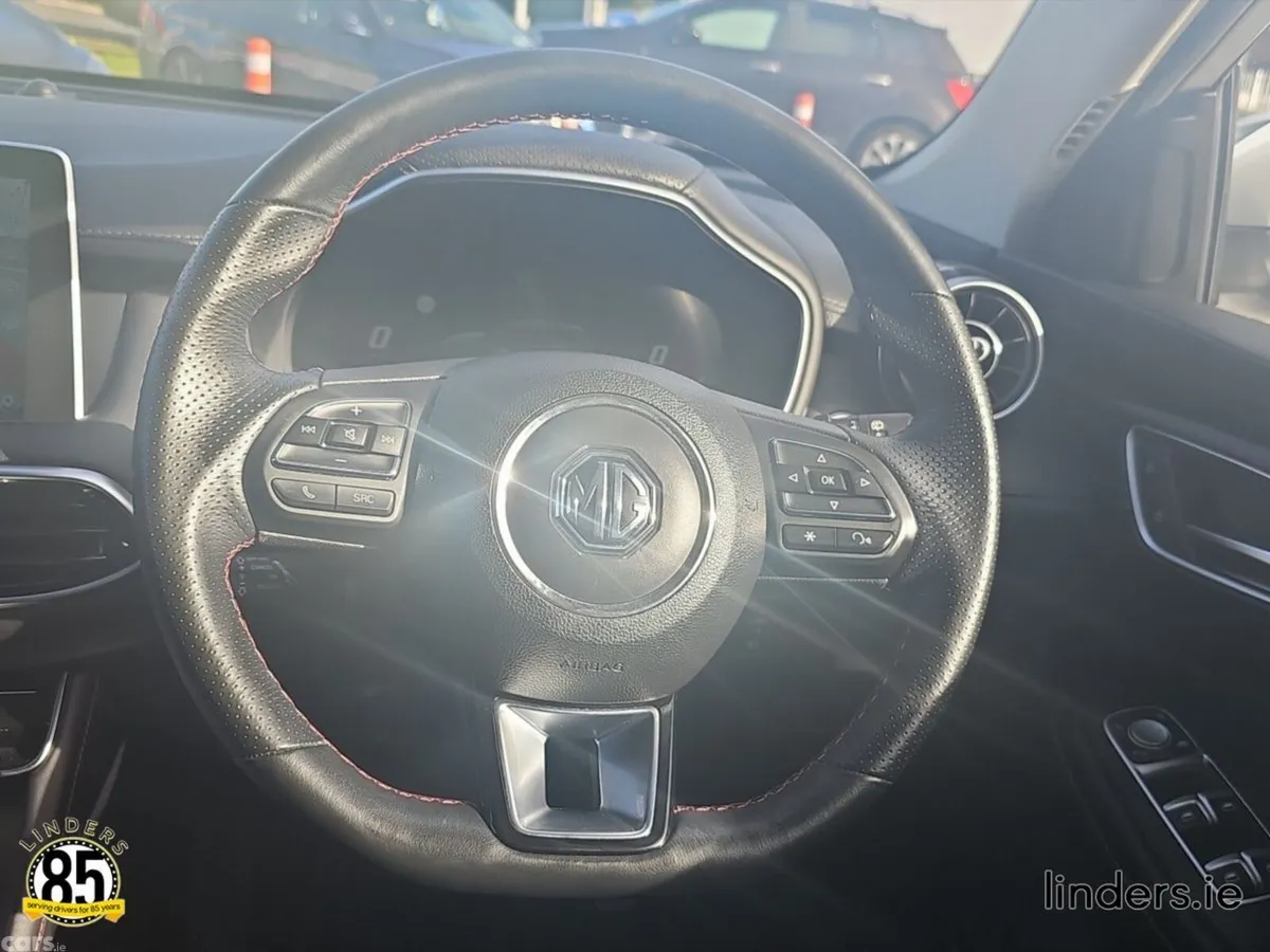 MG HS Hatchback, Petrol Plug-in Hybrid, 2023, White