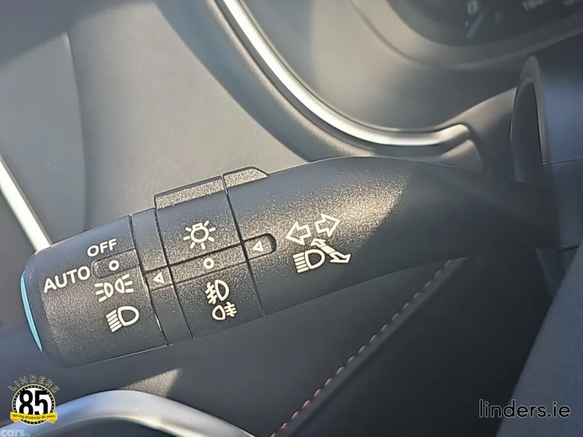 MG HS Hatchback, Petrol Plug-in Hybrid, 2023, White