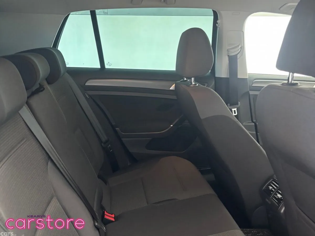 Volkswagen Golf Hatchback, Petrol, 2019, Black