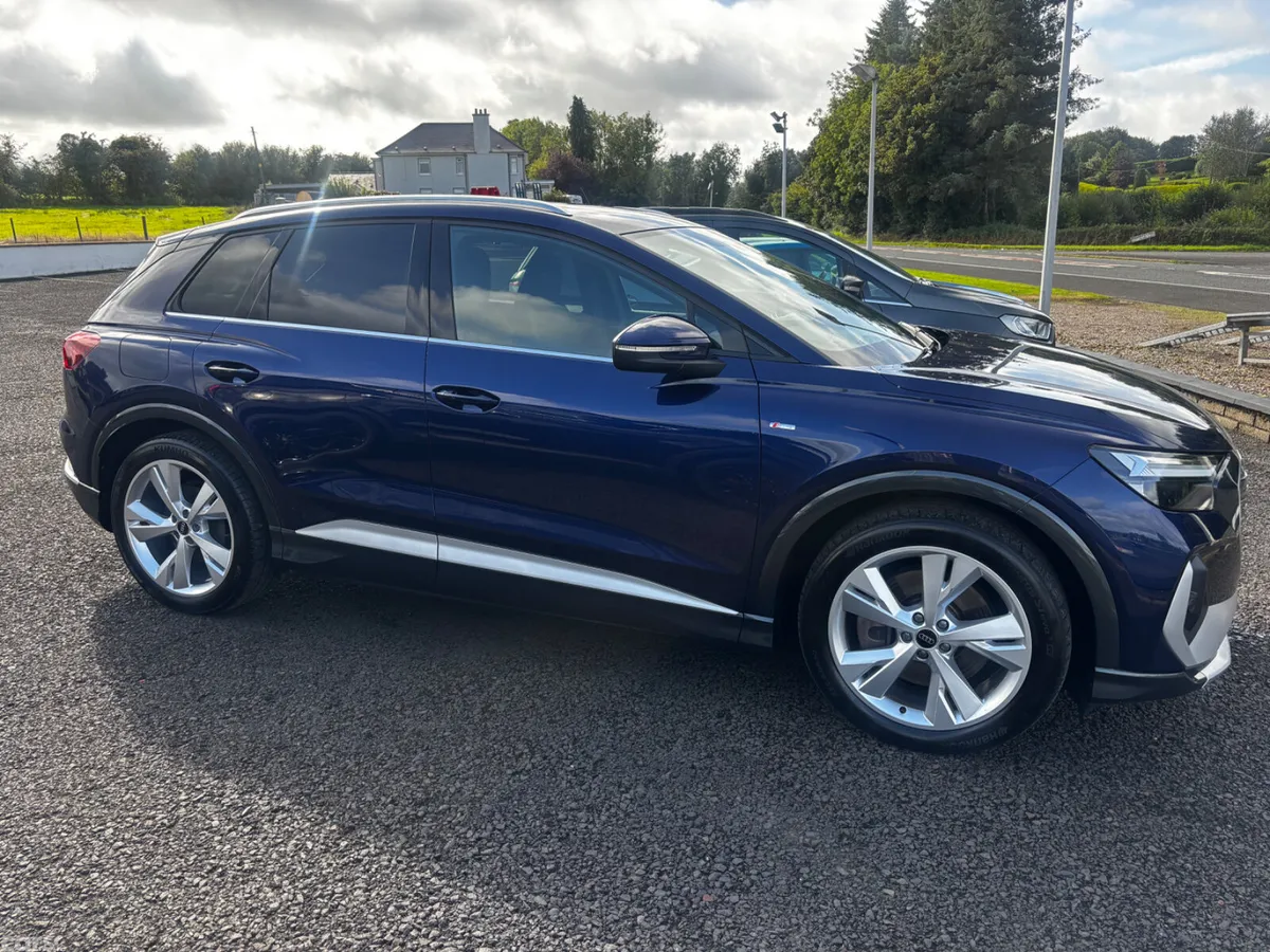 Audi Q4 e-tron SUV, Electric, 2024, Blue