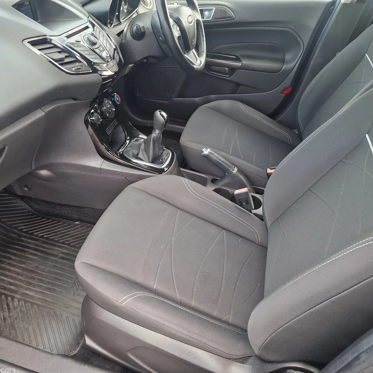 Ford Fiesta Hatchback, Petrol, 2016, Blue