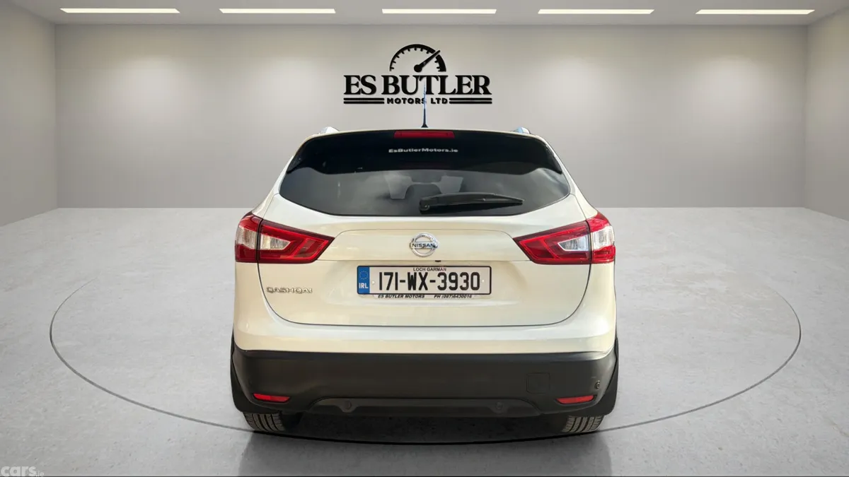 Nissan Qashqai SUV, Diesel, 2017, White