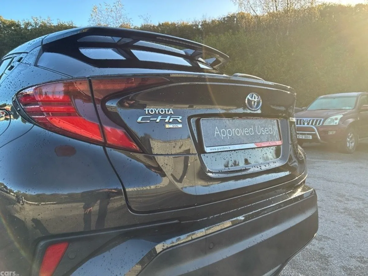 Toyota C-HR SUV, Petrol Hybrid, 2023, Black