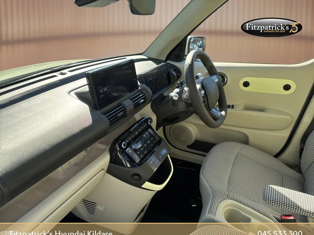 Hyundai INSTER MPV, Electric, 2026, Yellow