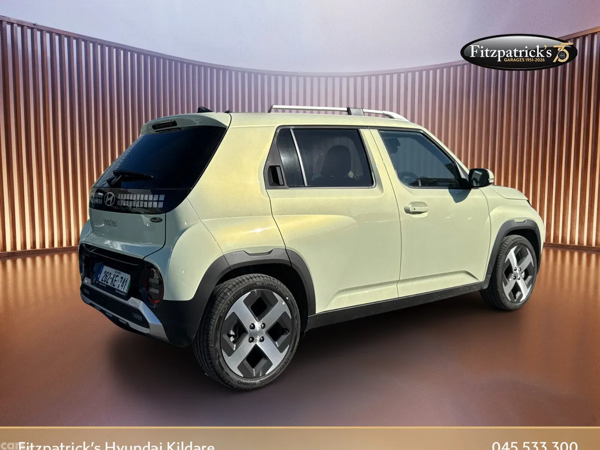 Hyundai INSTER MPV, Electric, 2026, Yellow