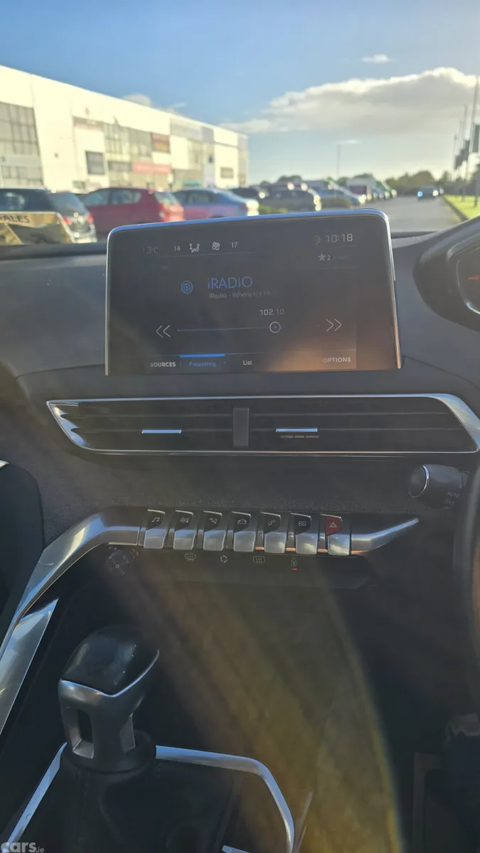 Peugeot 5008 MPV, Diesel, 2018, Blue