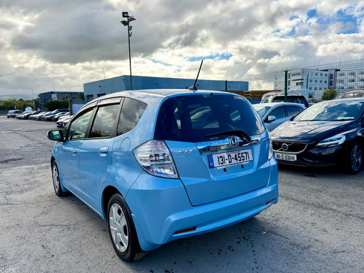 Honda Fit Hatchback, Petrol Hybrid, 2013, Blue