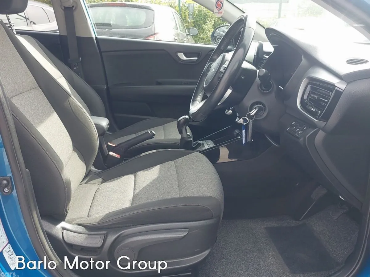 Kia Stonic Estate, Petrol, 2022, Blue
