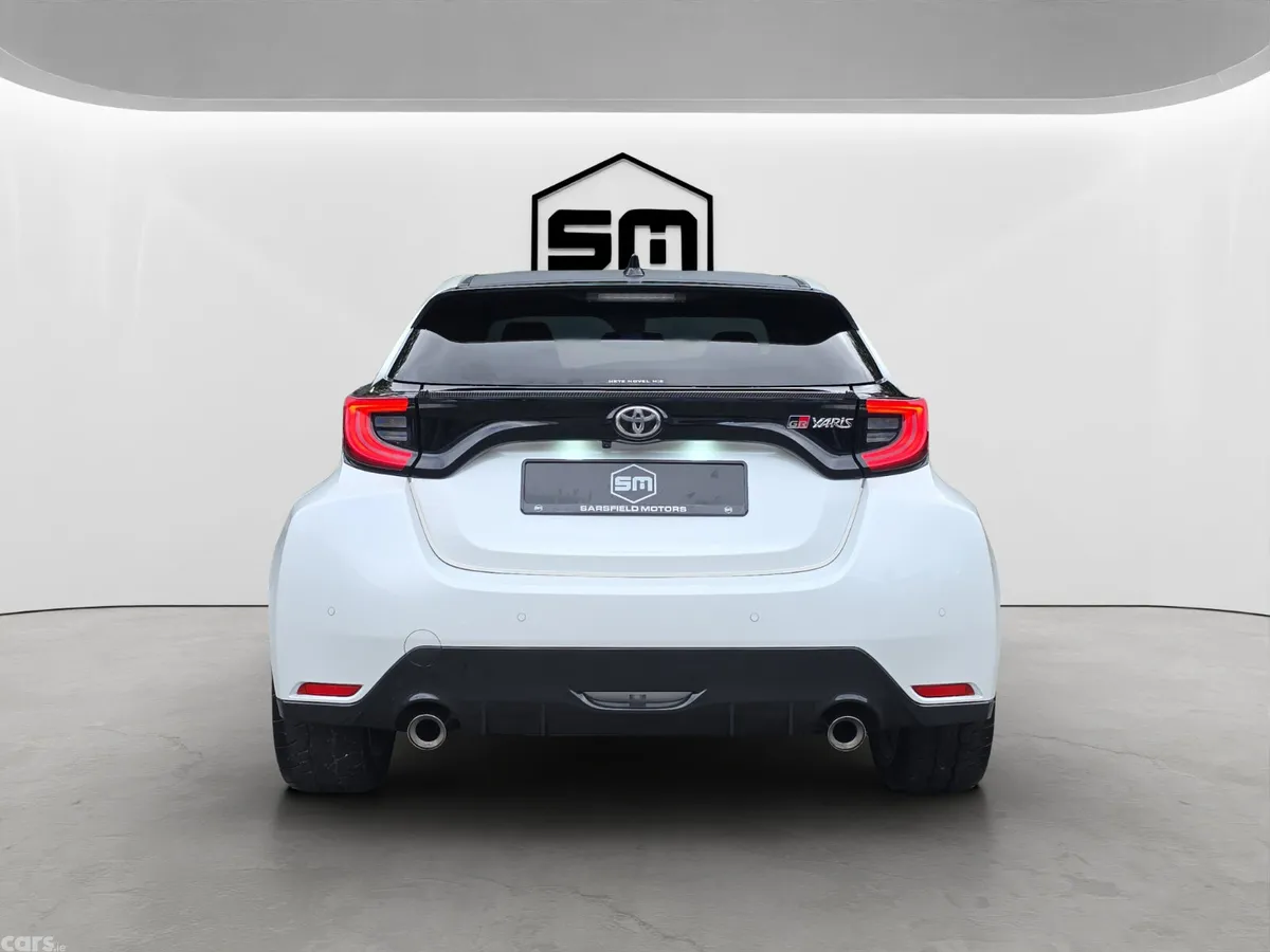 Toyota Yaris Hatchback, Petrol, 2021, White