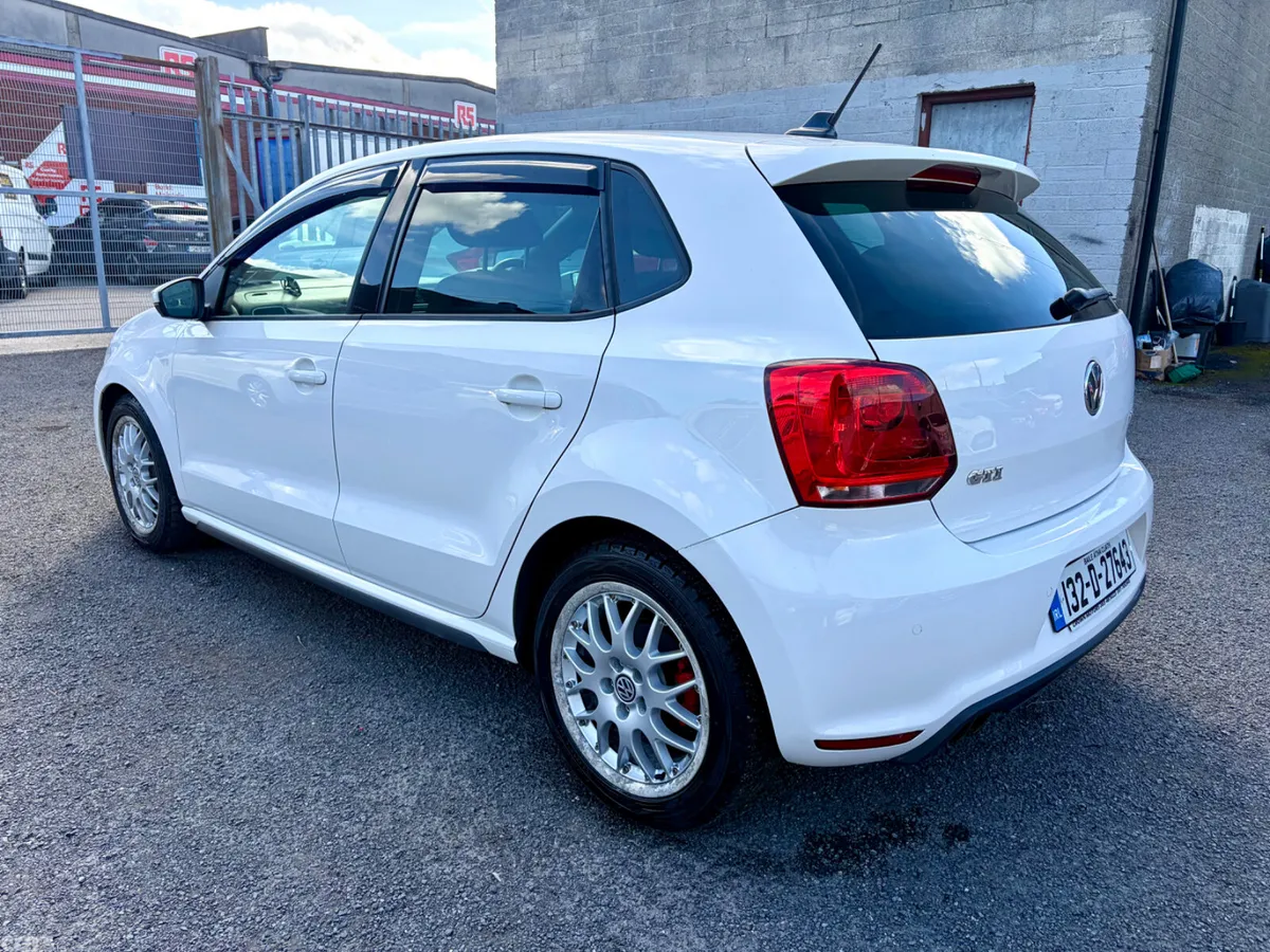 Volkswagen Polo Hatchback, Petrol, 2013, White