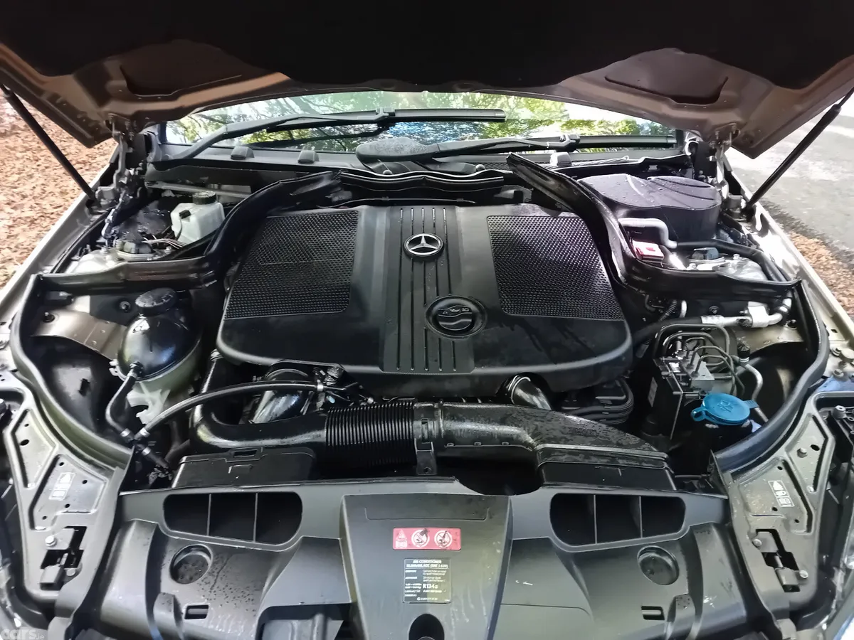 Mercedes-Benz E-Class Coupe, Diesel, 2011, Beige