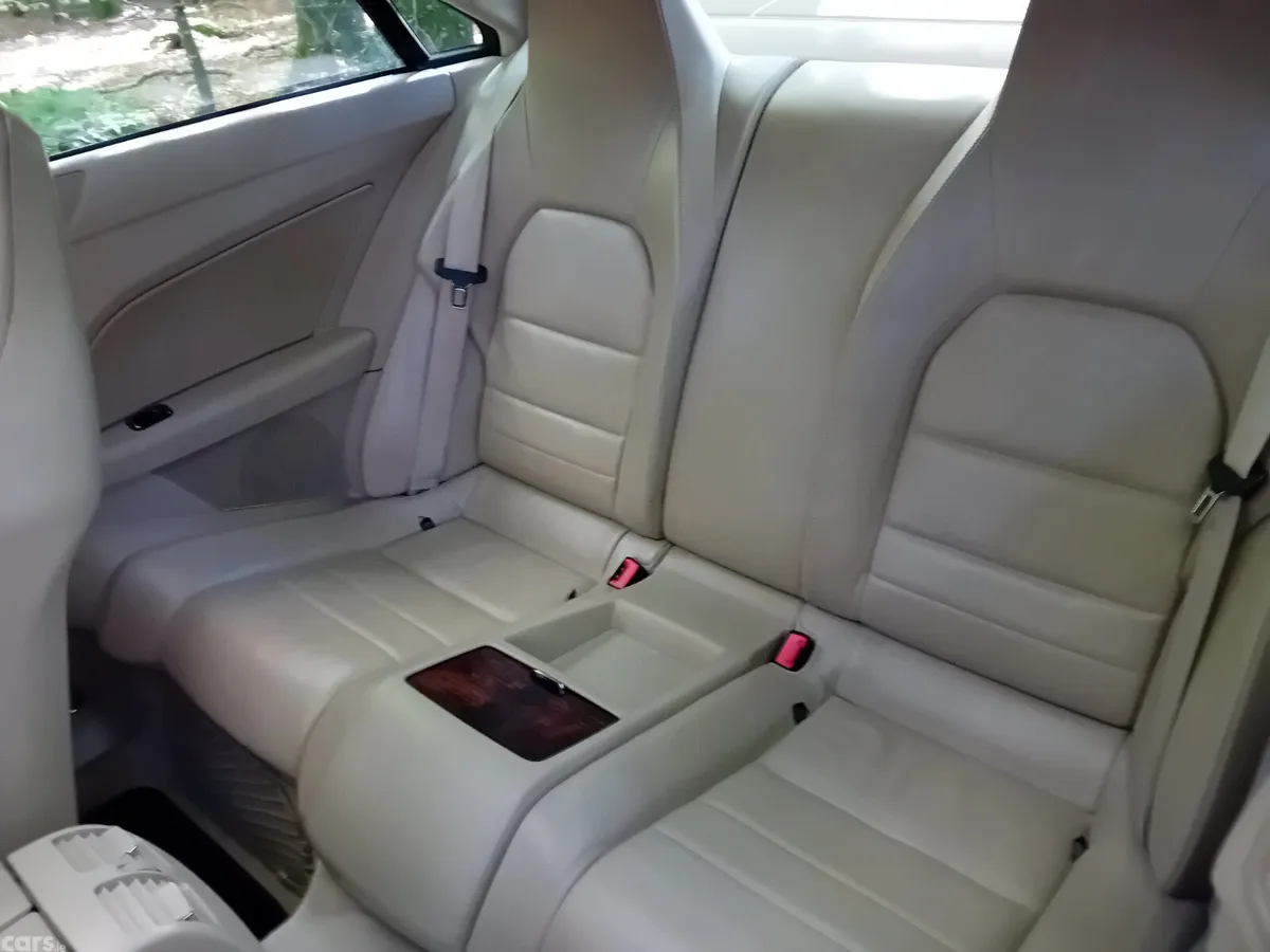 Mercedes-Benz E-Class Coupe, Diesel, 2011, Beige
