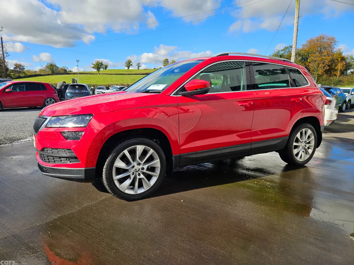 Skoda Karoq SUV, Petrol, 2019, Red