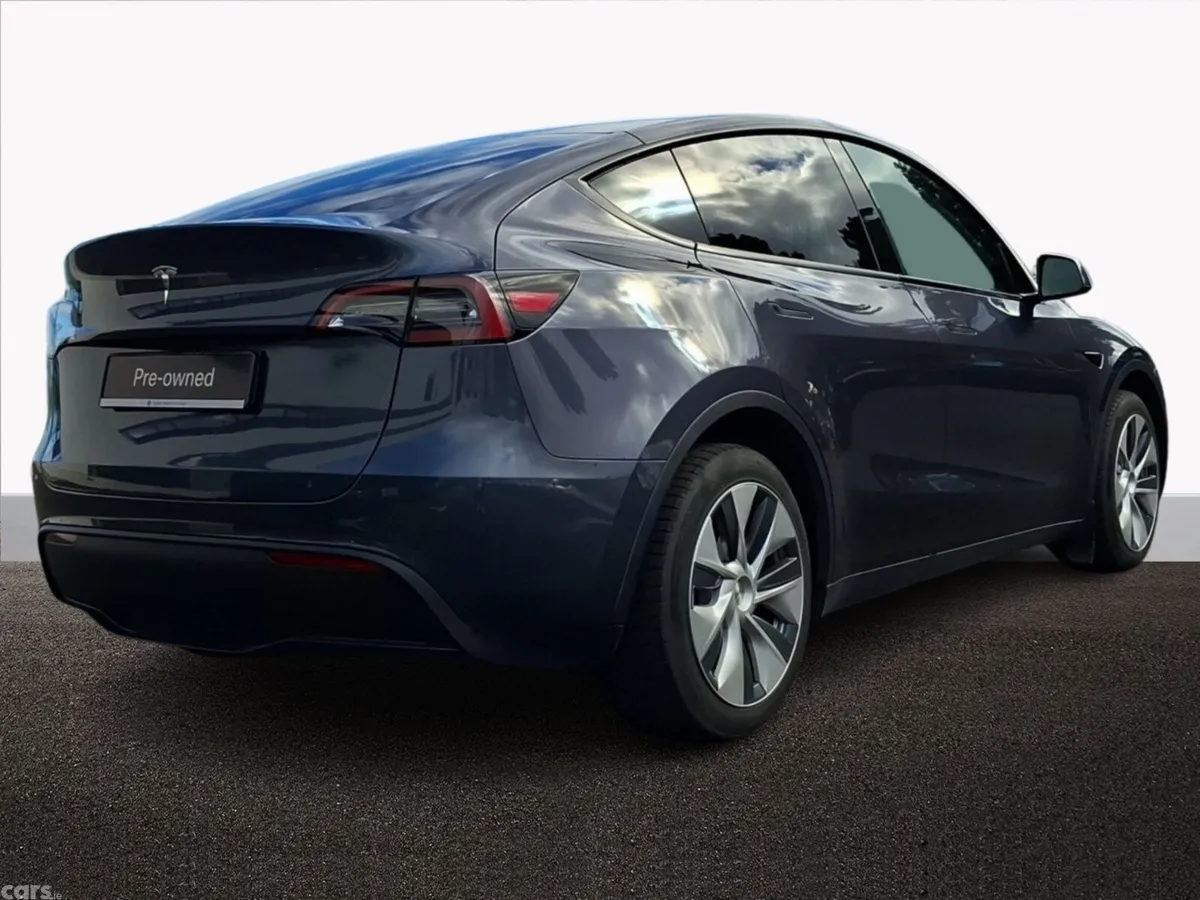 Tesla Model Y MPV, Electric, 2023, Grey