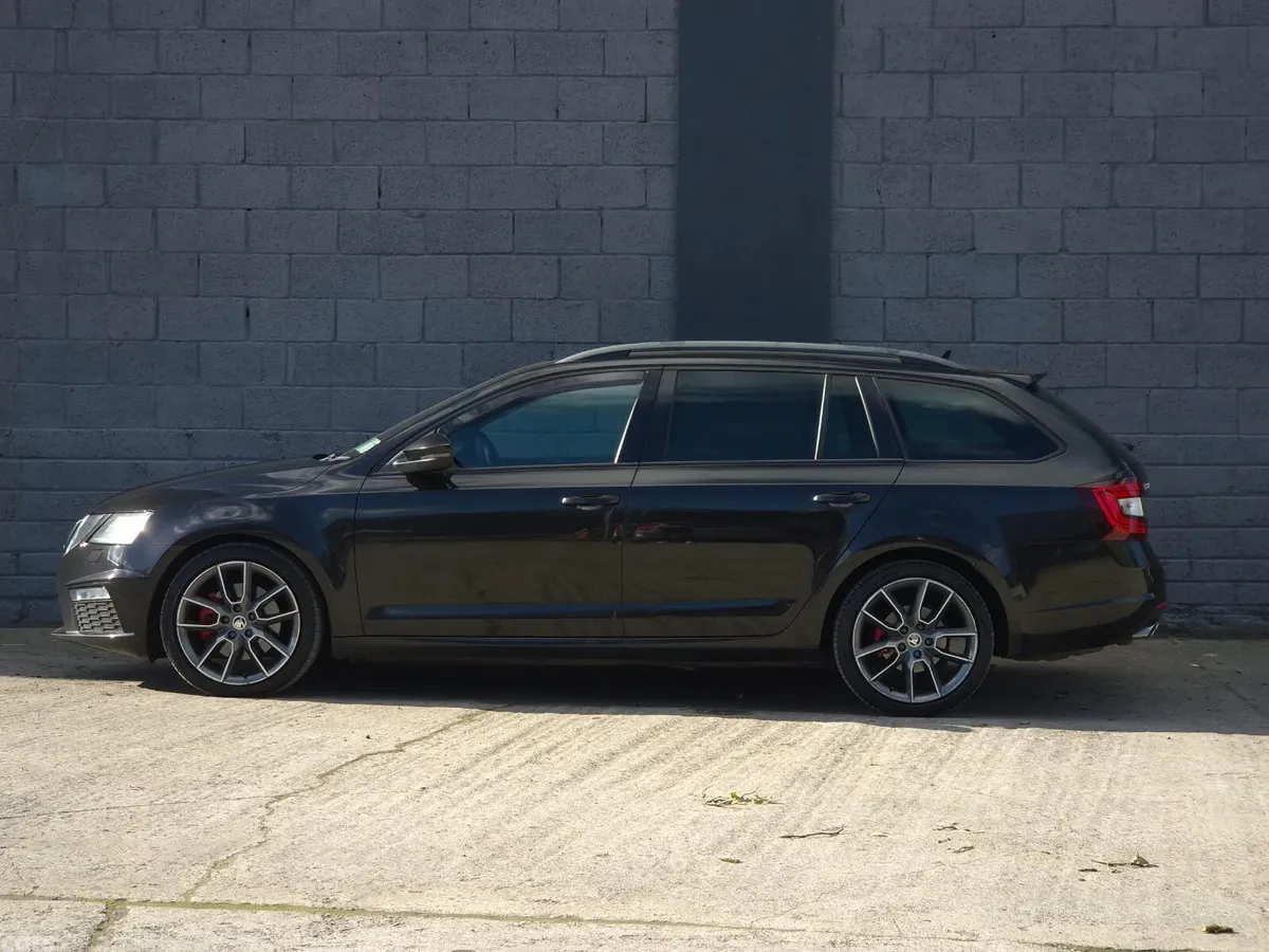 Skoda Octavia Estate, Diesel, 2017, Black