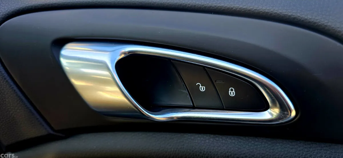 Porsche Cayenne SUV, Petrol Plug-in Hybrid, 2017, Black