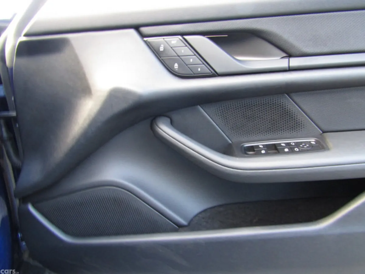 Porsche Taycan Saloon, Electric, 2023, Blue