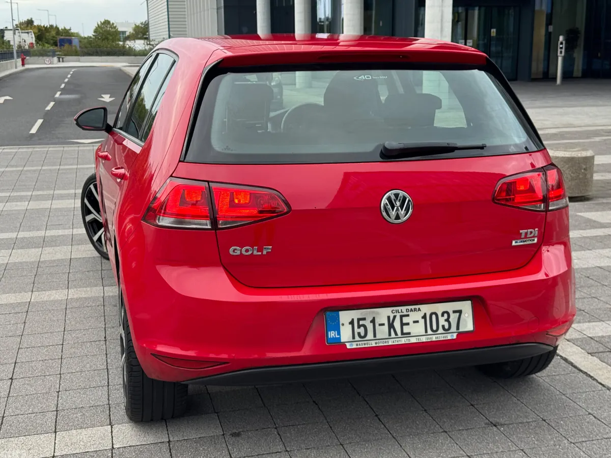 Volkswagen Golf Estate, Diesel, 2015, Red