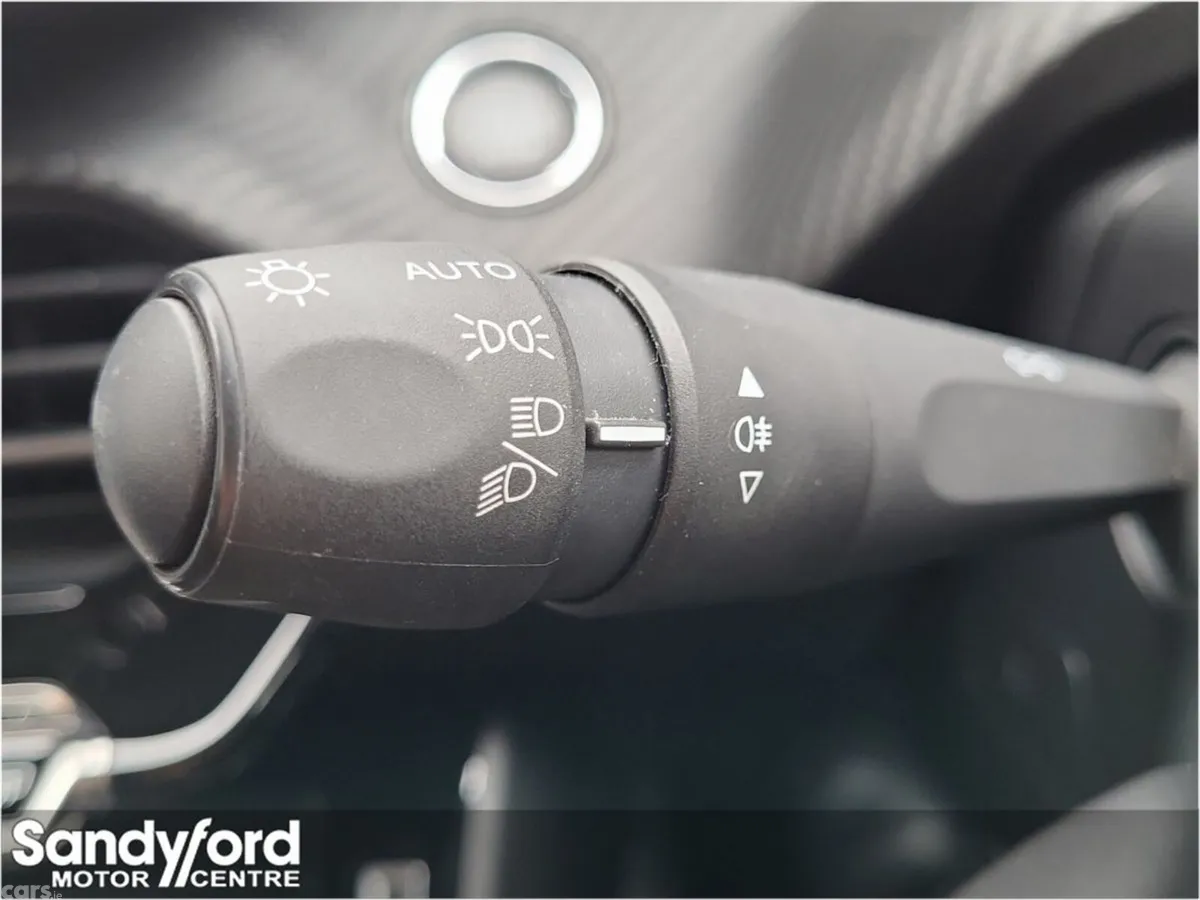 Peugeot 208 Hatchback, Petrol, 2022, Grey