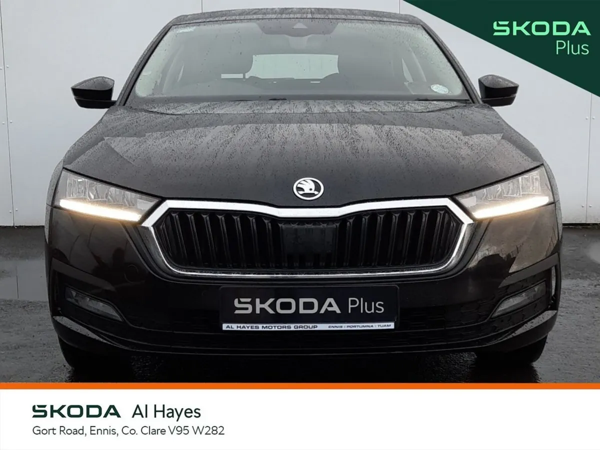 Skoda Octavia Saloon, Diesel, 2024, Black