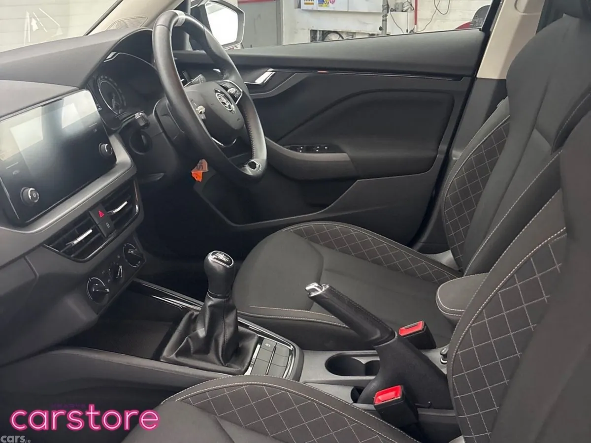 Skoda Kamiq Hatchback, Petrol, 2024, Black