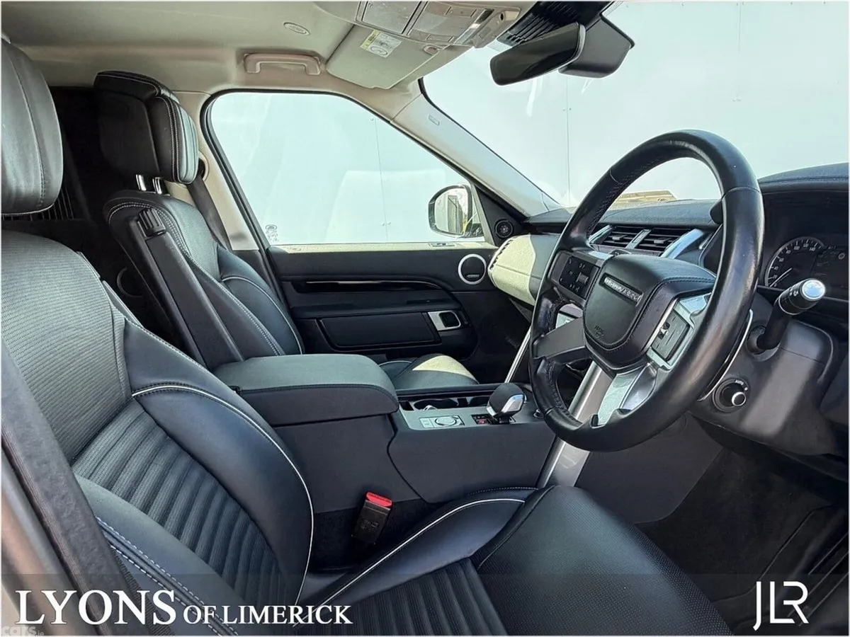 Land Rover Discovery SUV, Diesel, 2023, Silver