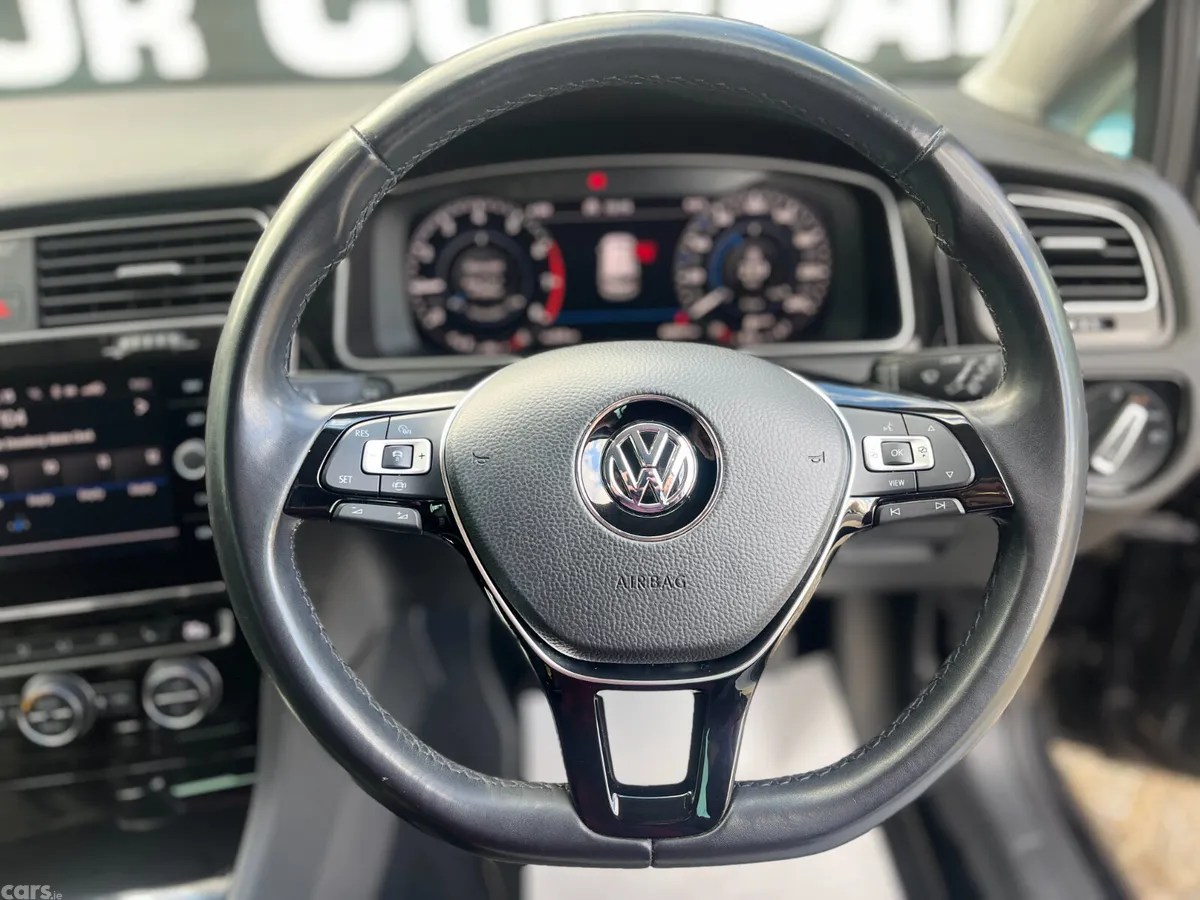 Volkswagen Golf Estate, Petrol, 2019, Black
