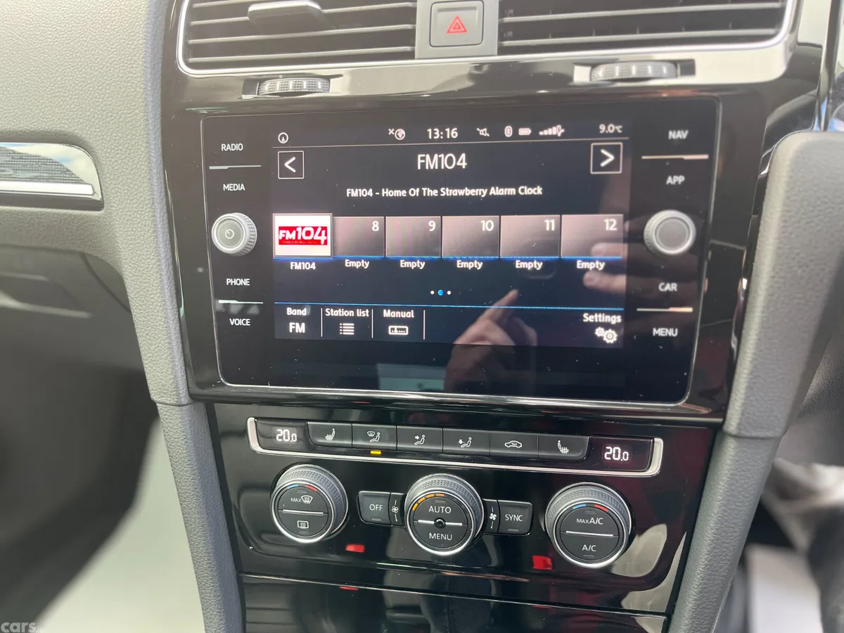 Volkswagen Golf Estate, Petrol, 2019, Black