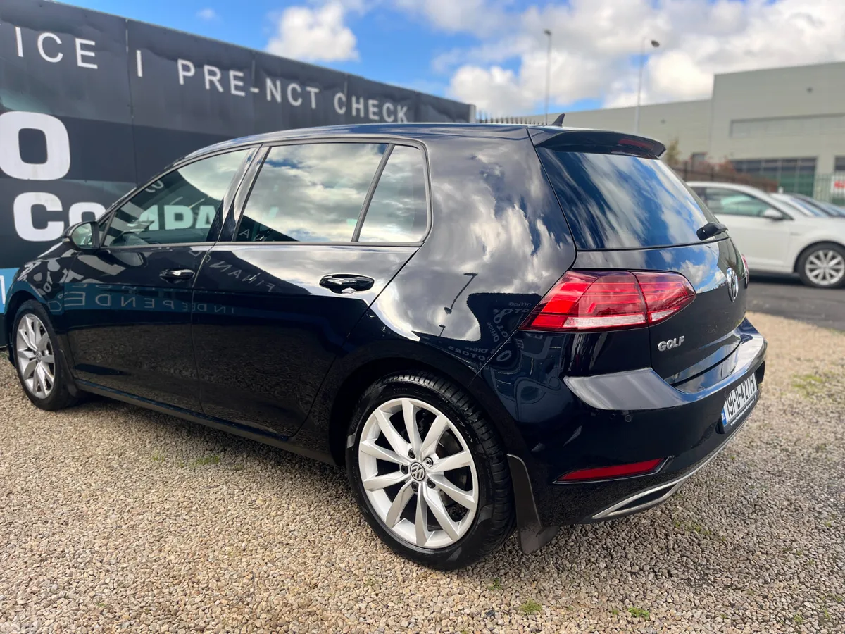 Volkswagen Golf Estate, Petrol, 2019, Black