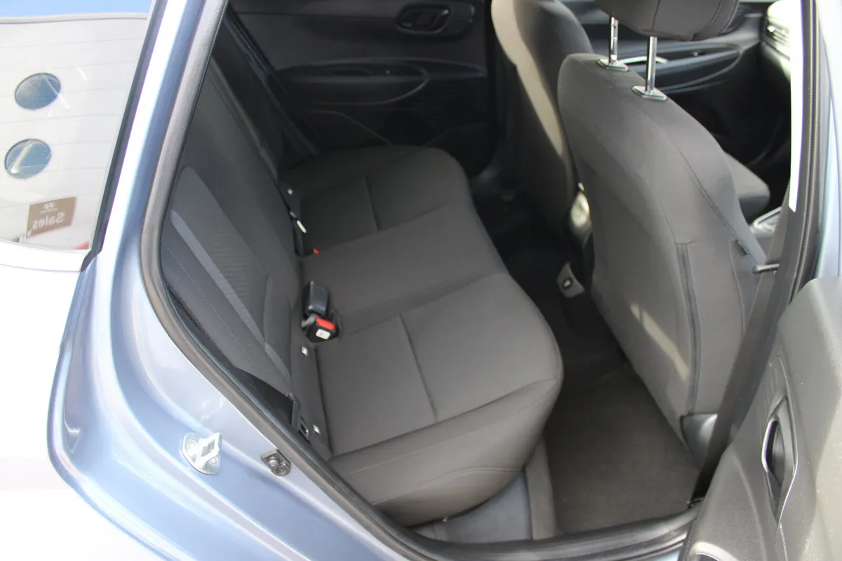 Hyundai i20 Hatchback, Petrol, 2025, Blue