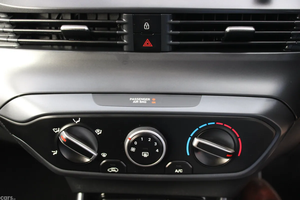 Hyundai i20 Hatchback, Petrol, 2025, Blue