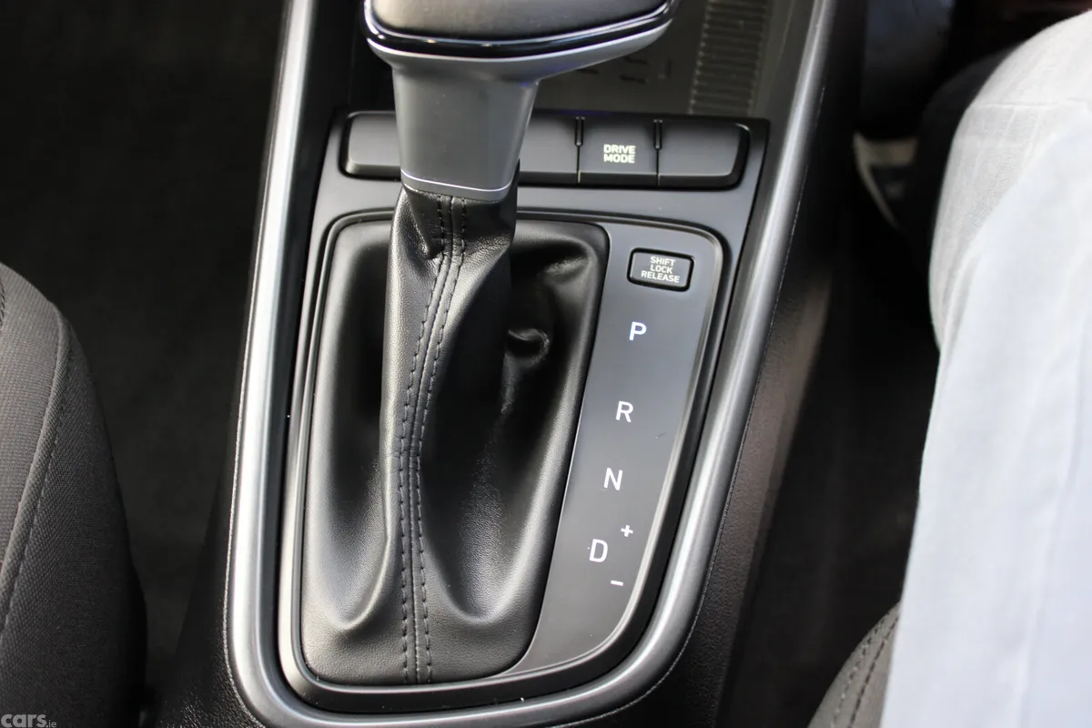 Hyundai i20 Hatchback, Petrol, 2025, Blue