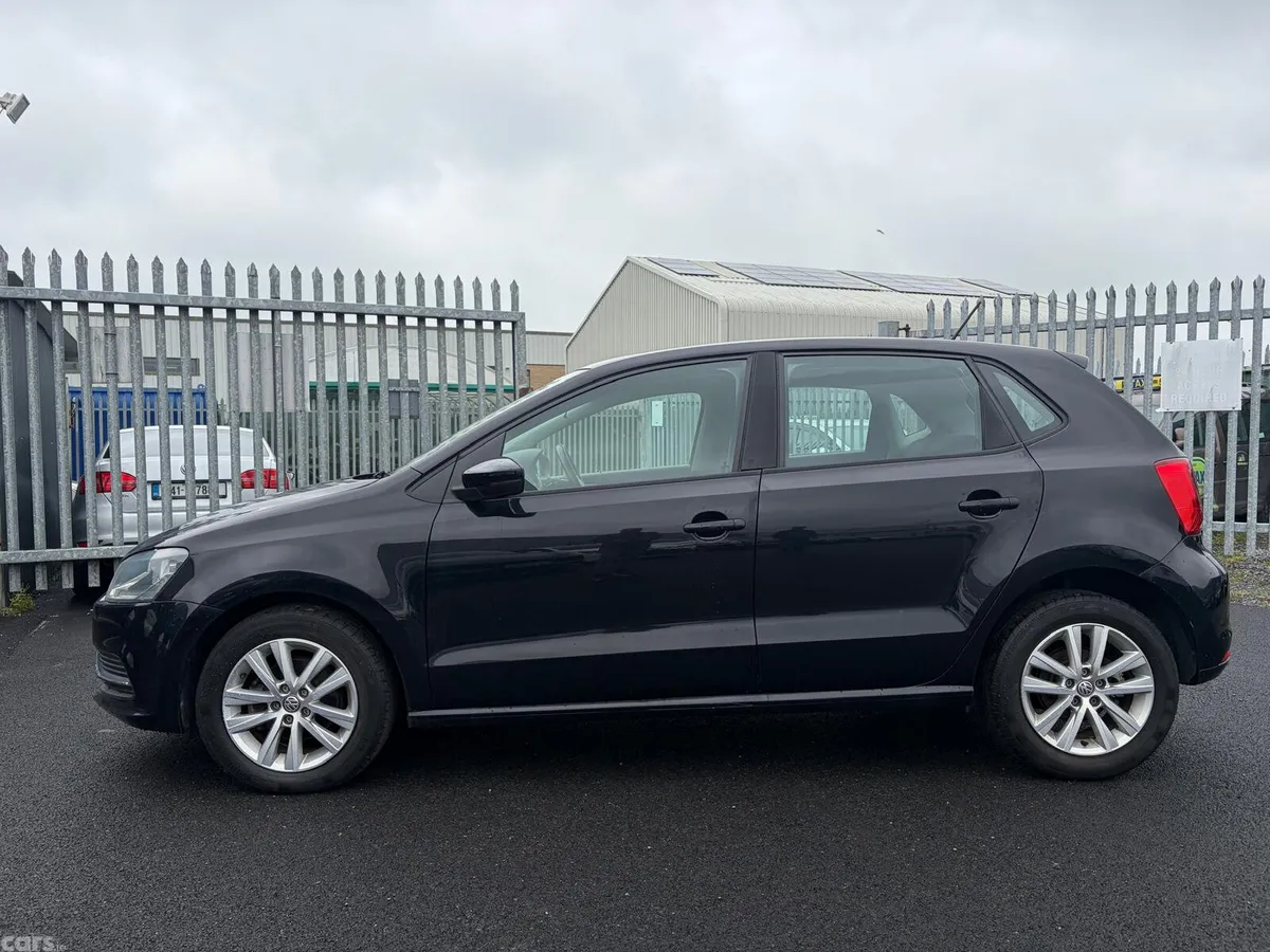 Volkswagen Polo Hatchback, Petrol, 2015, Black