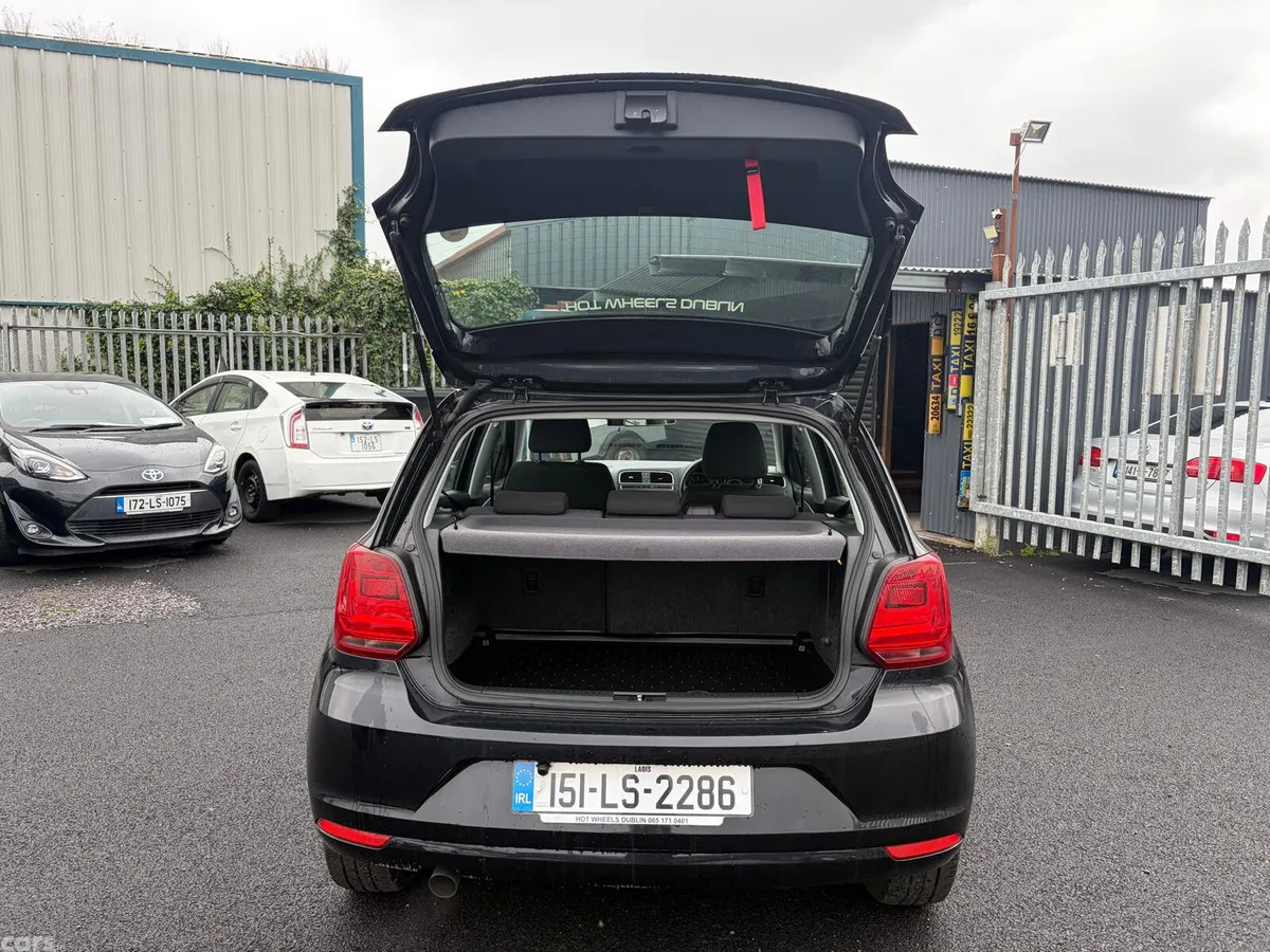 Volkswagen Polo Hatchback, Petrol, 2015, Black